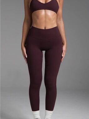 SWT Active FLX Invisible Scrunch Leggings Medium Dark Cherry